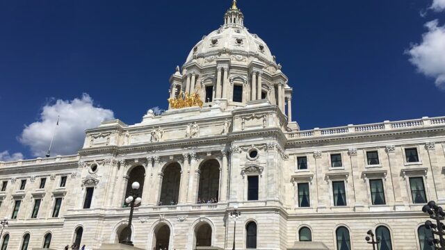 Kentucky Veto's Üstü, Virginia'da Kumar Yasaları Karışık Sinyaller