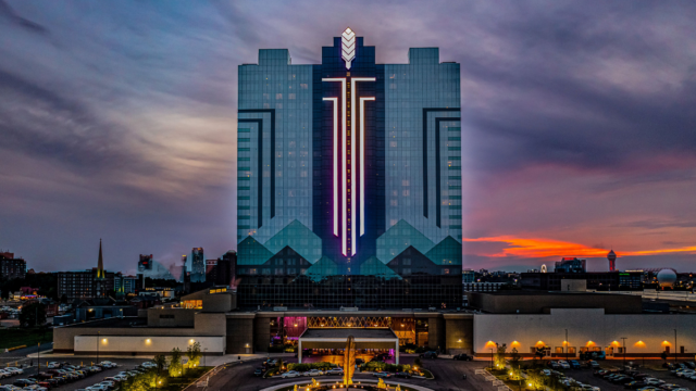 Seneca Niagara Resort & Casino Unveils $47 Million Room Renovation