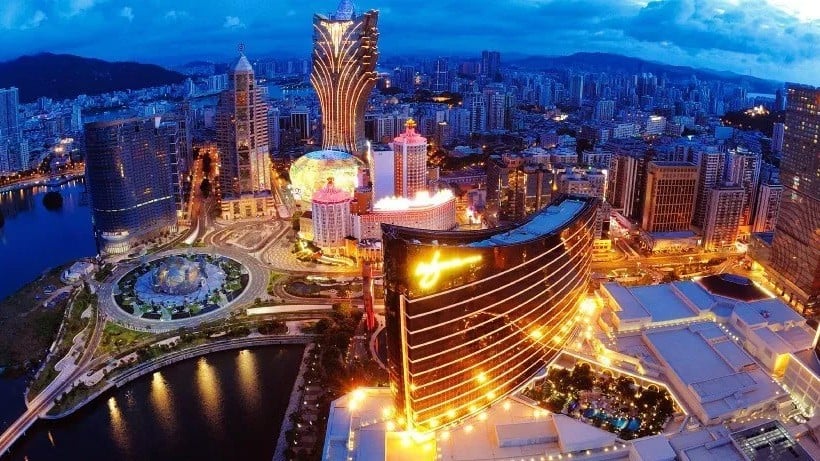 Macau's Casino Revenue Declines for Fourth Consecutive Month