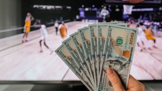 Бывшие игроки НБА обвинены в заговоре с ставками