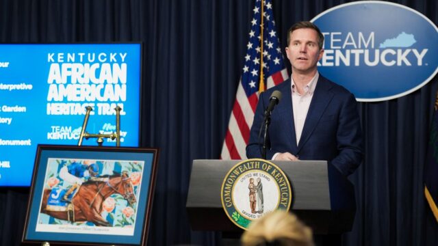 Губернатор Кентукки наложил вето на законопроект из-за контроля