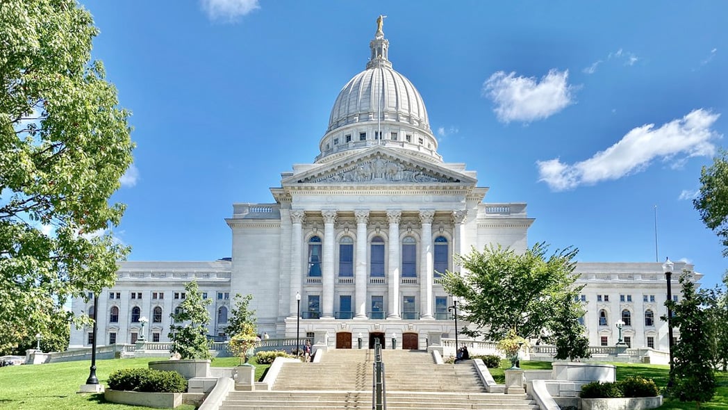 Wisconsin Governor Bans Insider Trading on Prediction Markets