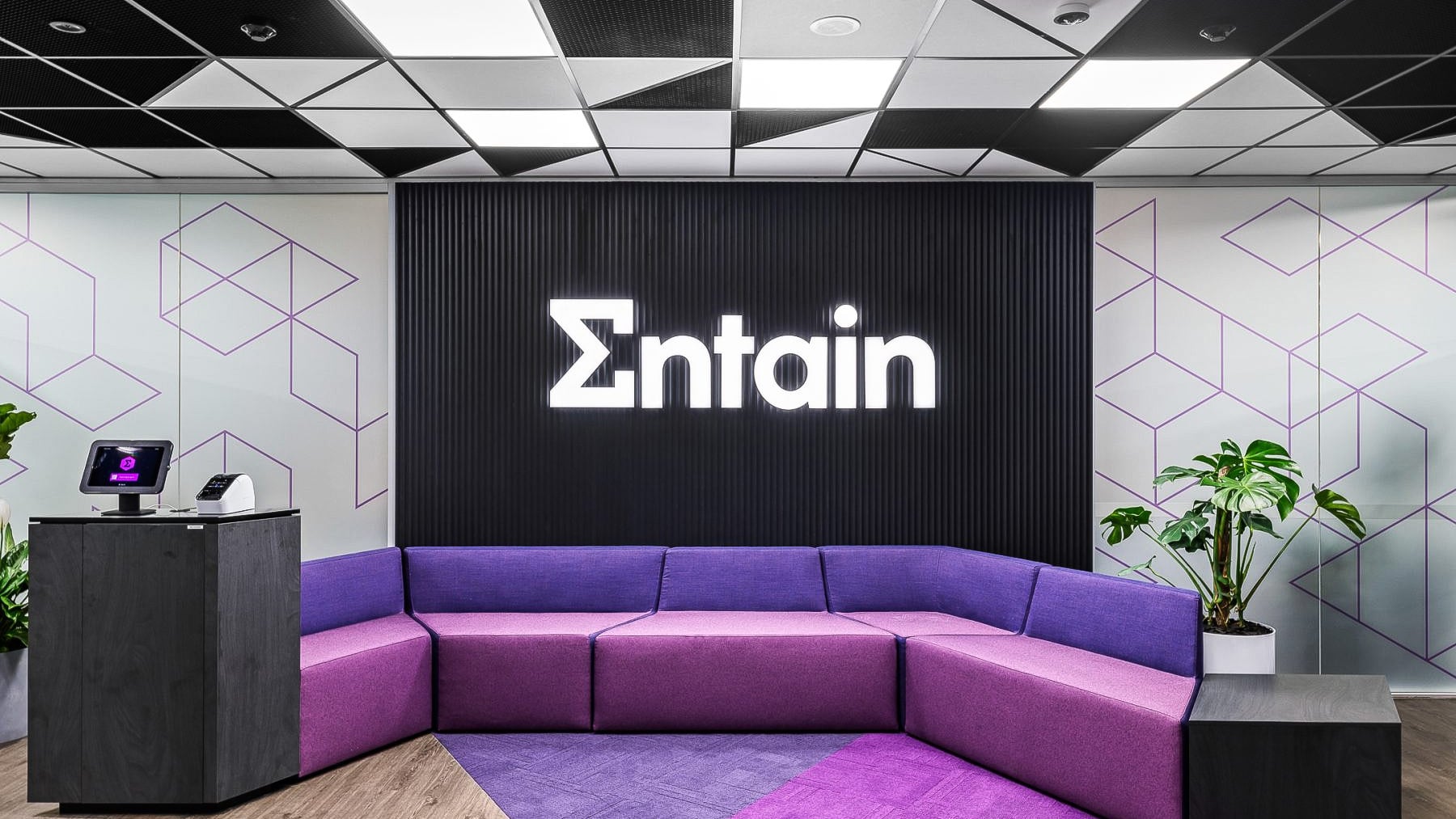 Entain сообщает о росте на 3% в Q1 по чистым игровым доходам