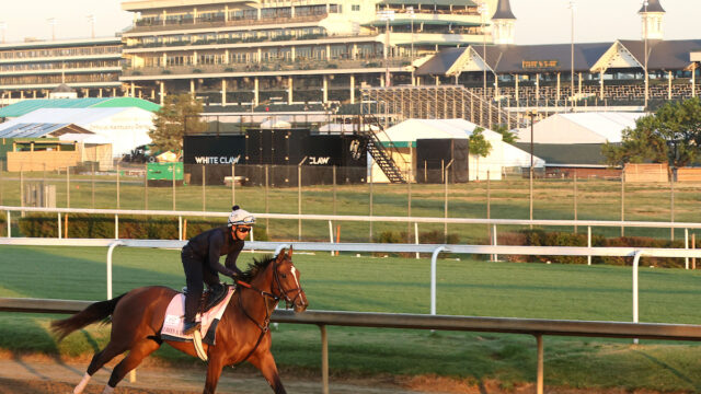 Kentucky Derby 152: Churchill Downs Sabit Oranlı Bahse Karşı