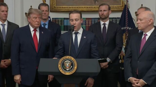 Trump, Clarity Yasası'nın Geçmesini İstiyor, Başarısızlık Beklentisi Var