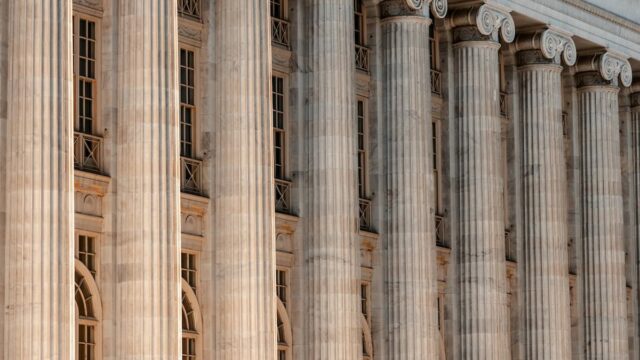 CFTC, Kentucky ve Illinois'e Karşı Tahmin Pazarları Vergileri İçin Hukuki İşlem Başlattı