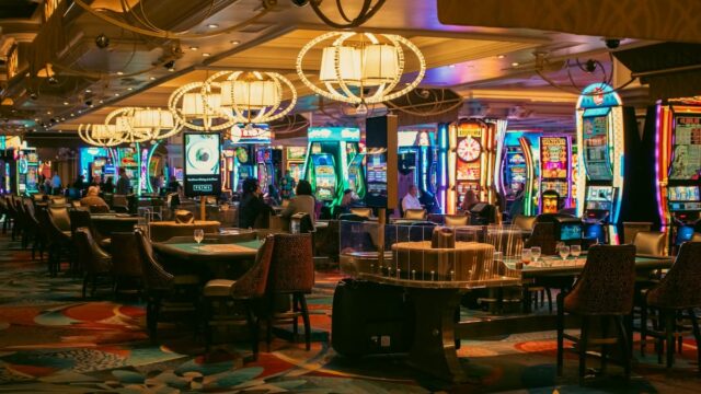 Audit Reveals Gambling Operators Lag in Responsible Gambling Efforts