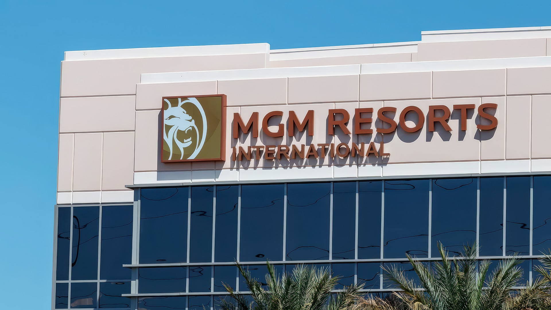 People Inc. Отказалась от Предложения по Приобретению MGM Resorts